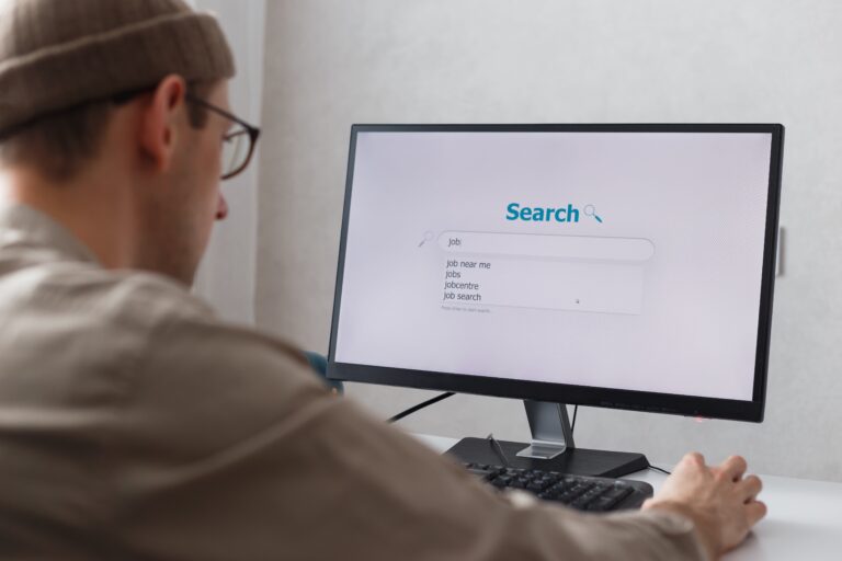 unemployed-man-looking-for-work-on-the-internet